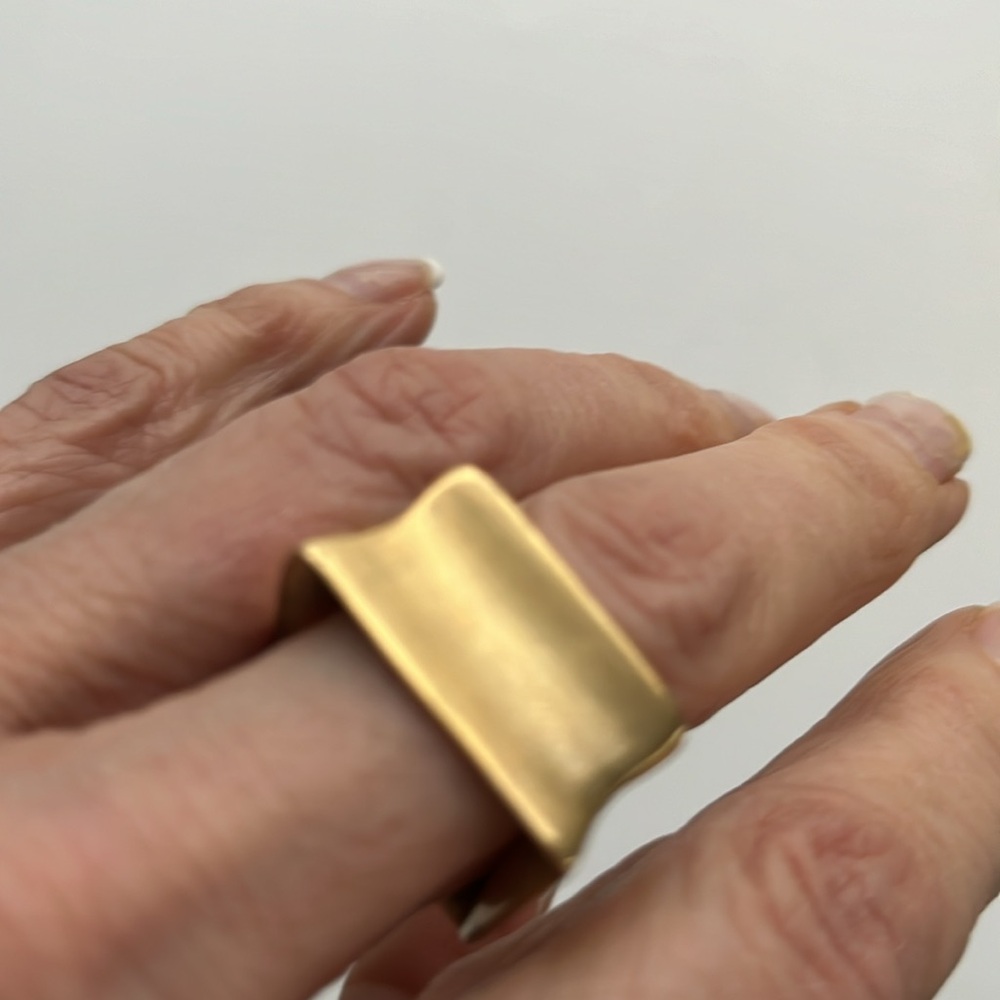 Banana Republic square brass ring - Picture 4 of 6